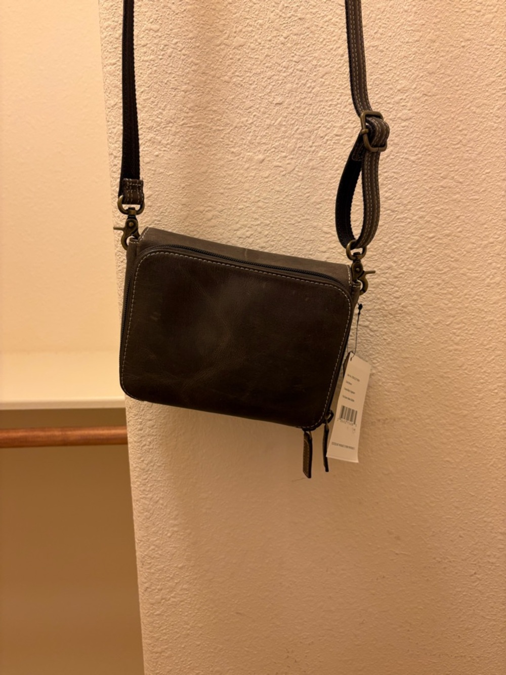Compact brown conceal carry Leather Crossbody Bag